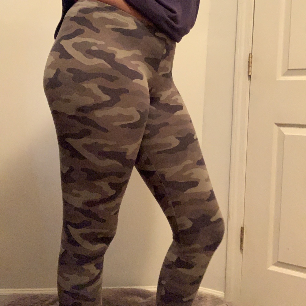 Camo leggings